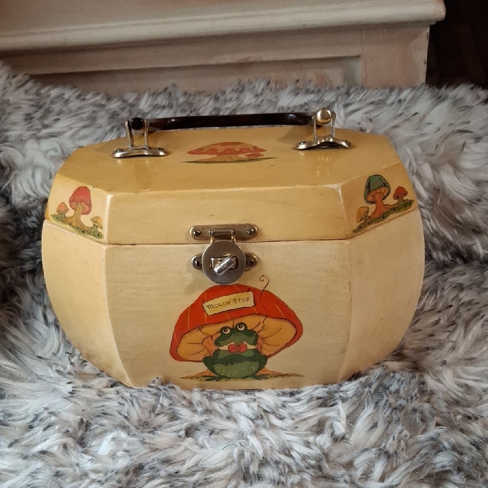 Vintage Mushroom Decorated Wooden Box